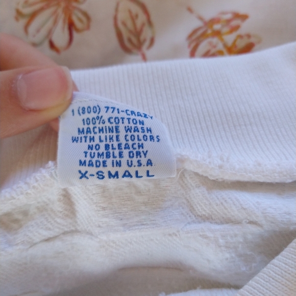 Sweatshirt with collar and embroidery - Picture 4 of 7